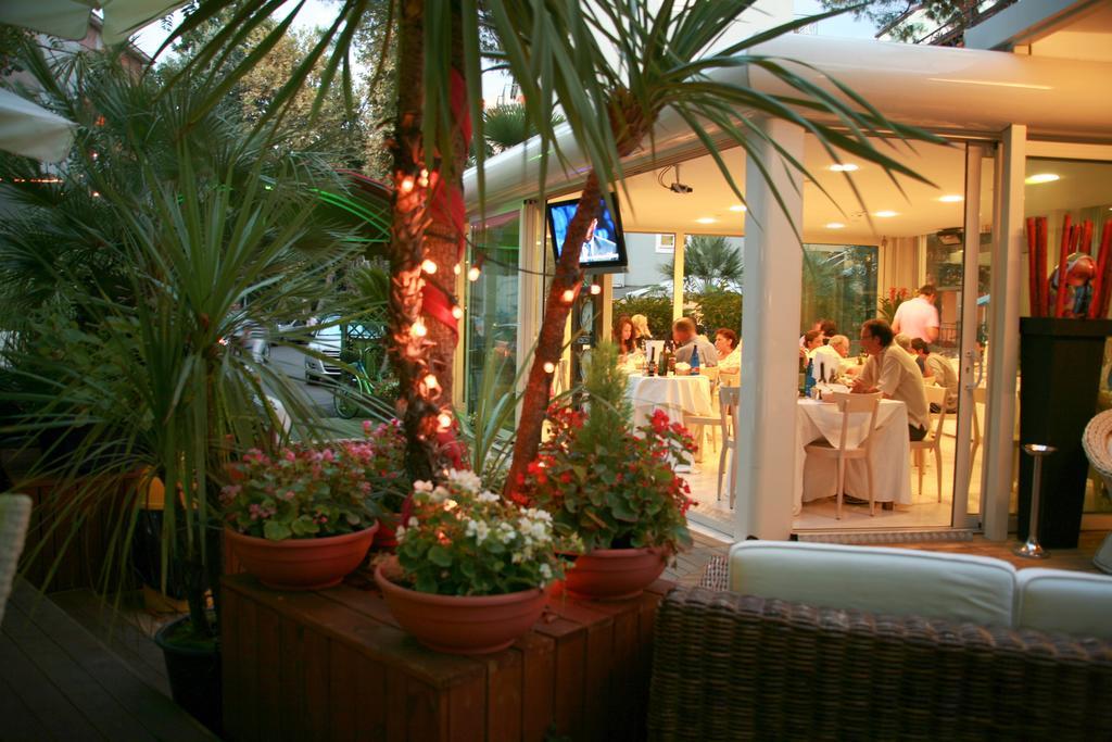 Hotel Bengasi ริมินี ภายนอก รูปภาพ
