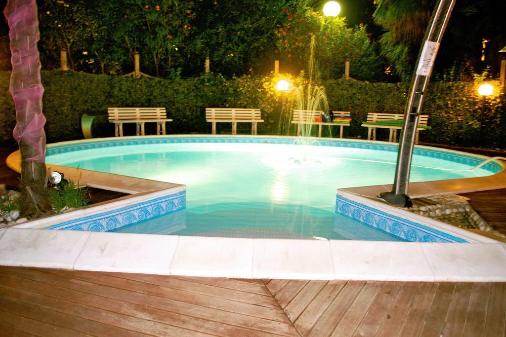 Hotel Bengasi ริมินี ภายนอก รูปภาพ