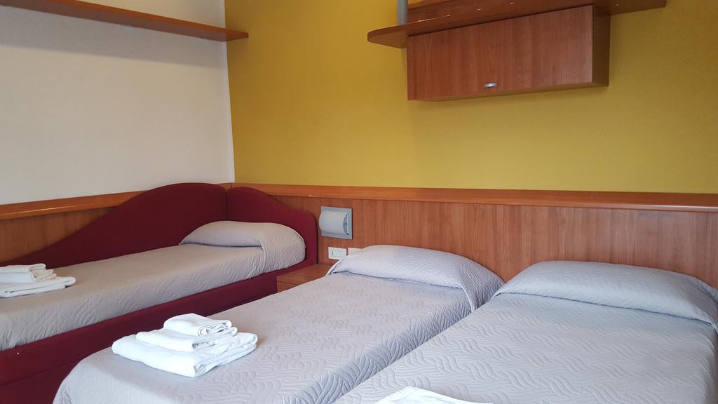 Hotel Bengasi ริมินี ภายนอก รูปภาพ